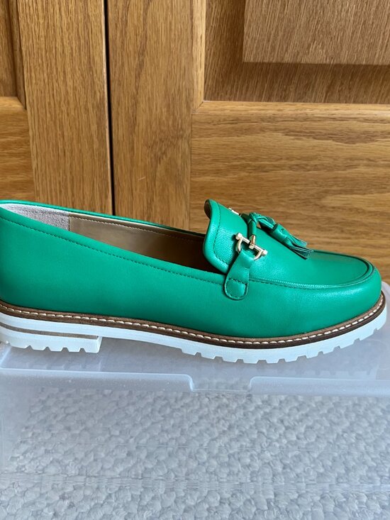 TALBOTS - Laura Tassel Soft Nappa Loafer -- NEW with Box - Picture 9 of 13